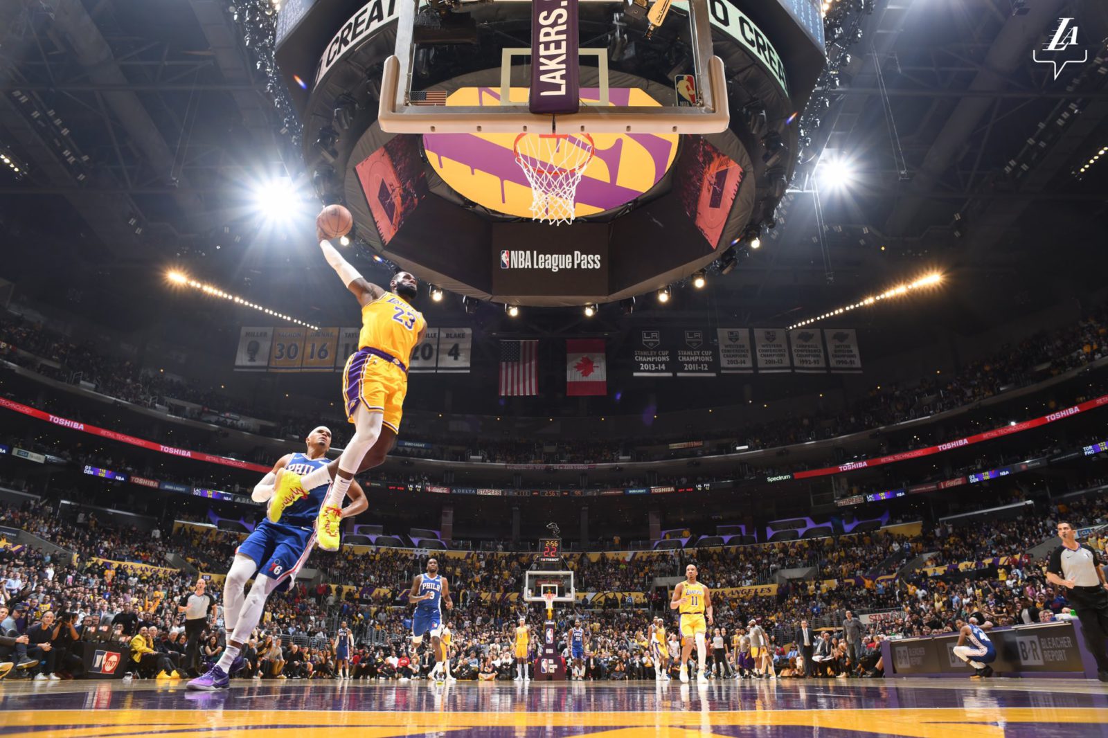 รับชม NBA Live พร้อมเดิมพันได้ทันที ในเว็บเดียว กับ BK8